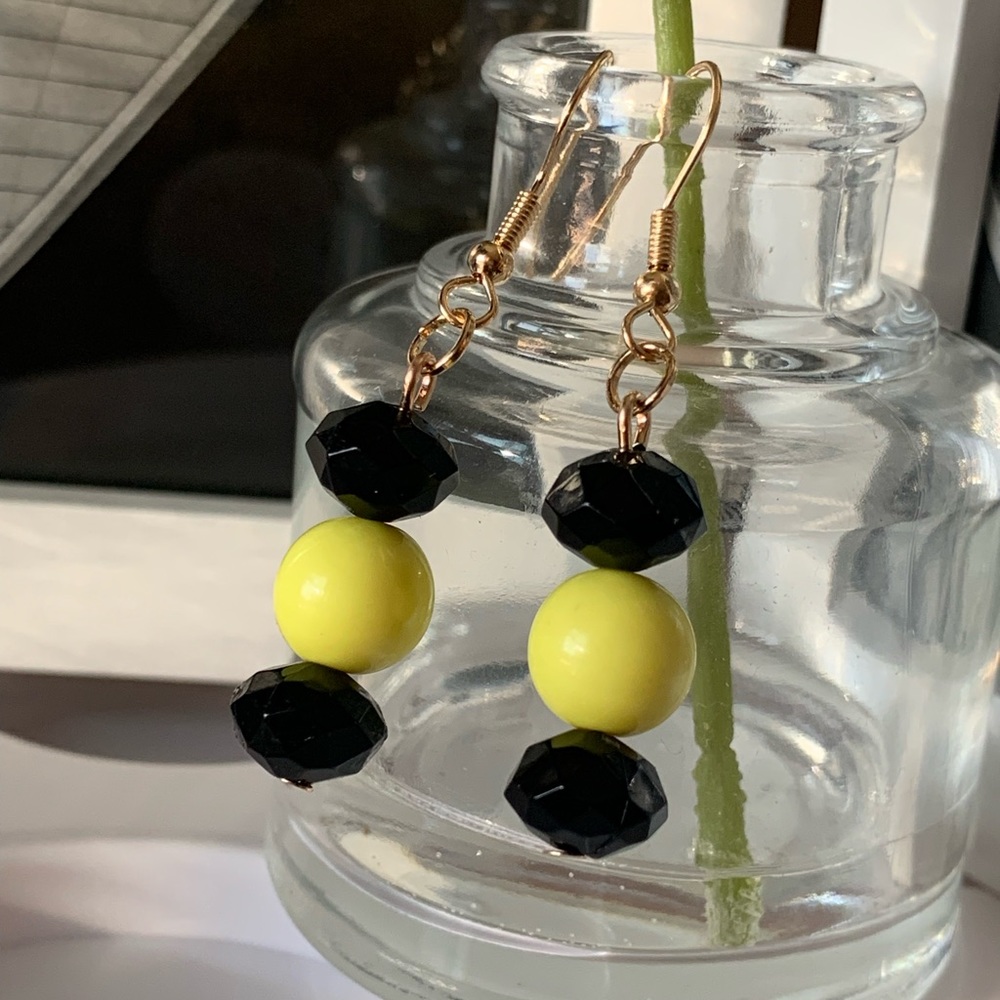 Handmade earrings are perfect for summer dresses.!!